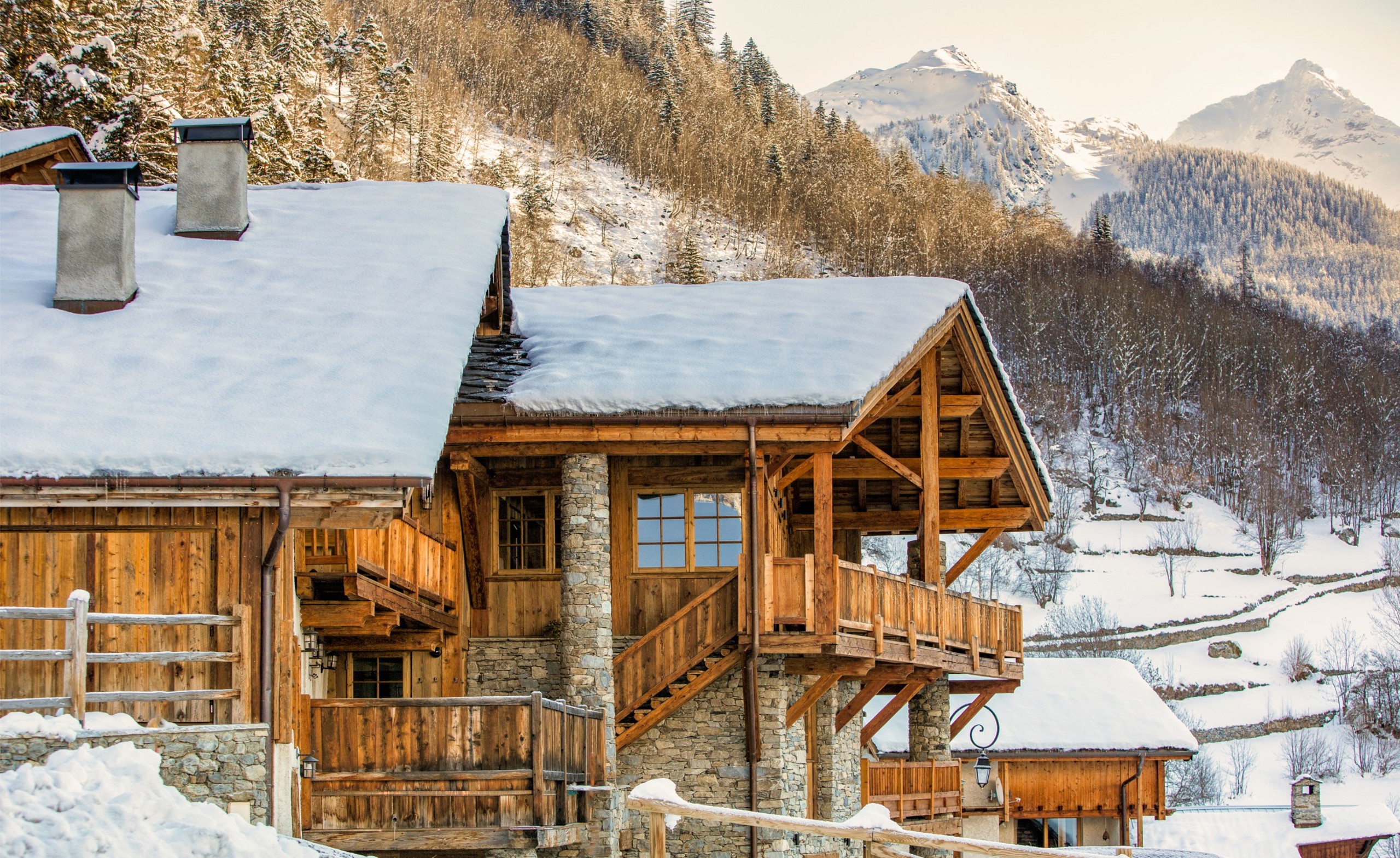 An exterior view of Chalet Hibou in the winter.